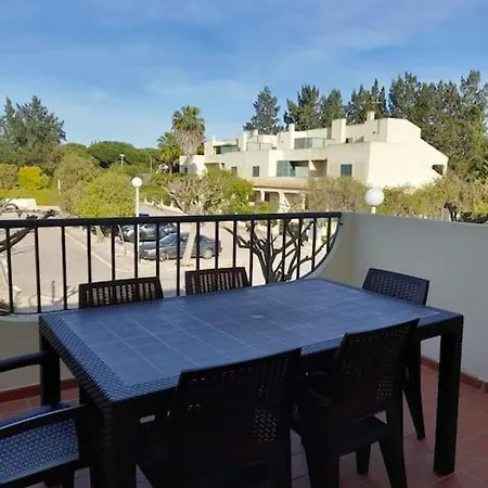 Casa Das Melias Tatil Evi *